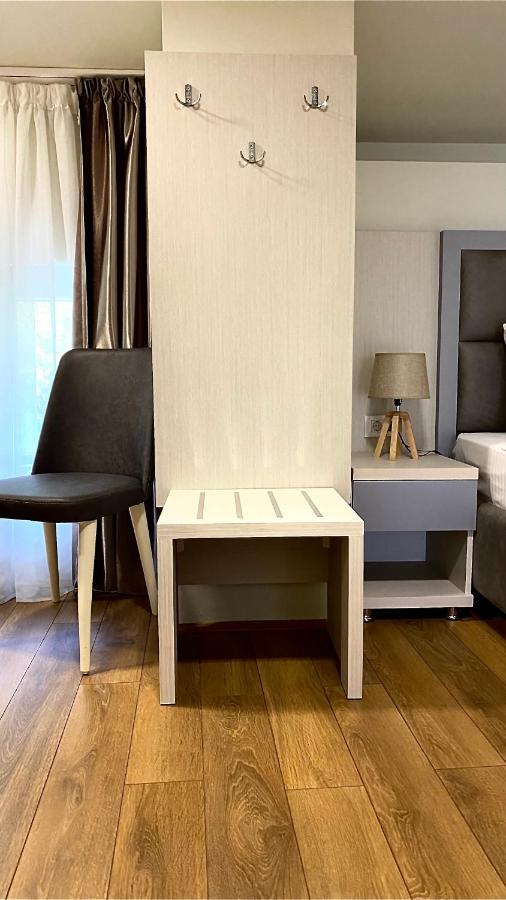 Hotel Olimpija Plus แฮร์เซ็ก-โนวี ภายนอก รูปภาพ