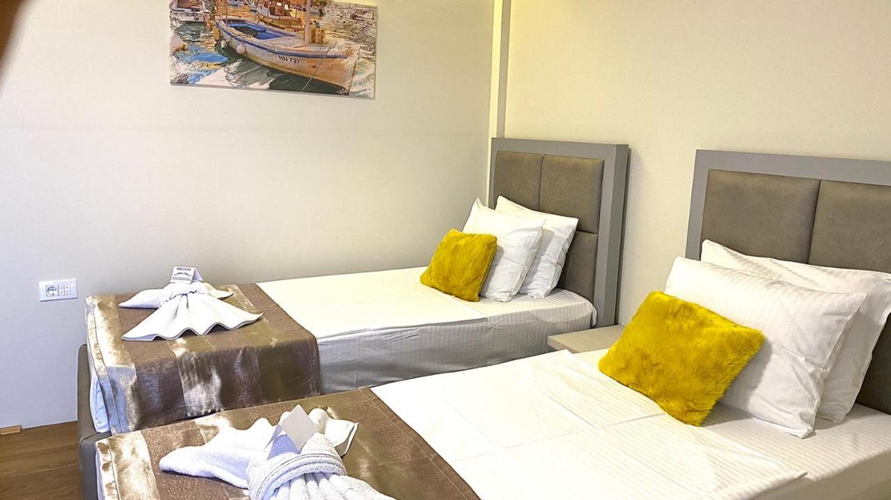 Hotel Olimpija Plus แฮร์เซ็ก-โนวี ภายนอก รูปภาพ