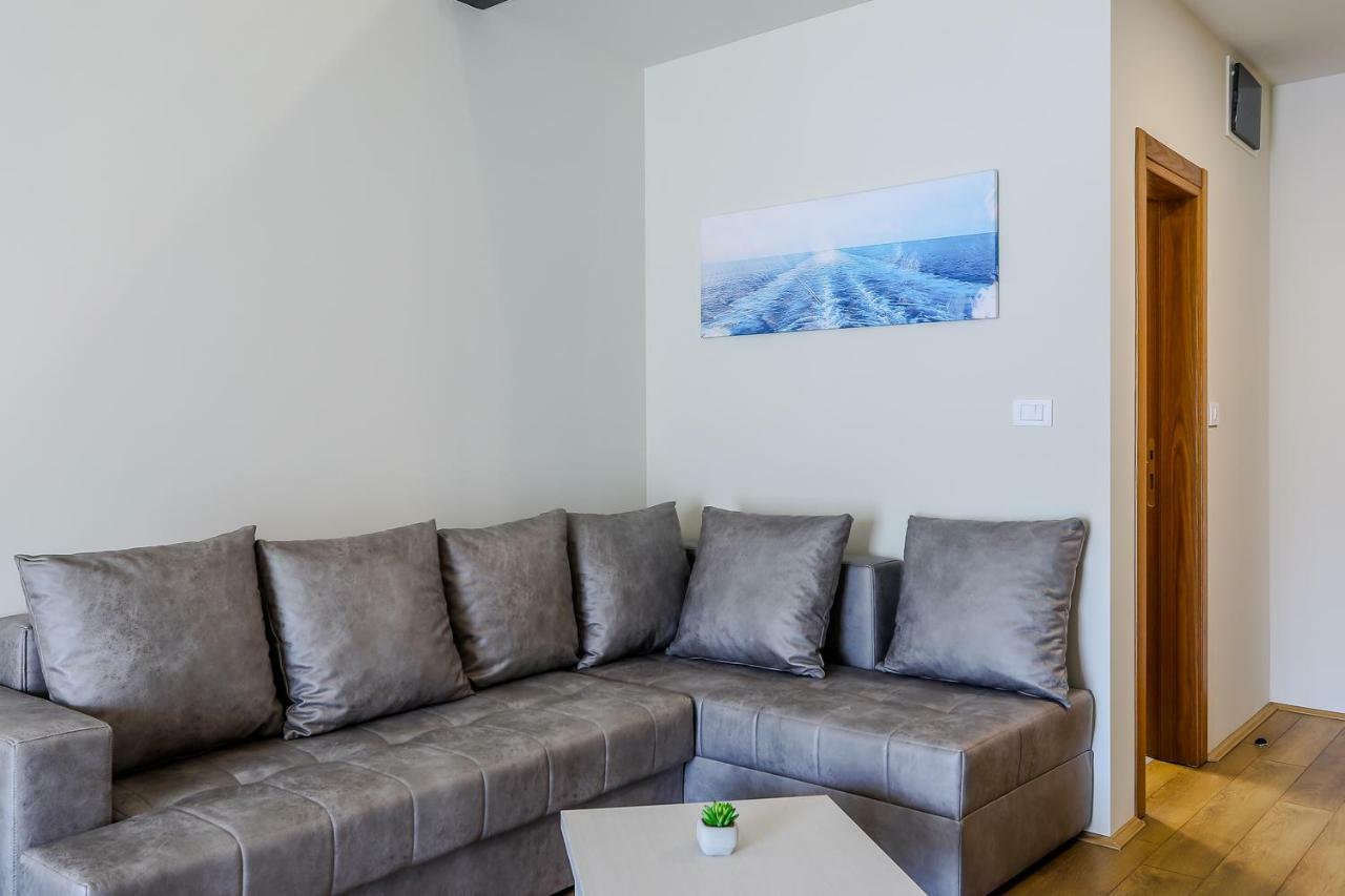 Hotel Olimpija Plus แฮร์เซ็ก-โนวี ภายนอก รูปภาพ