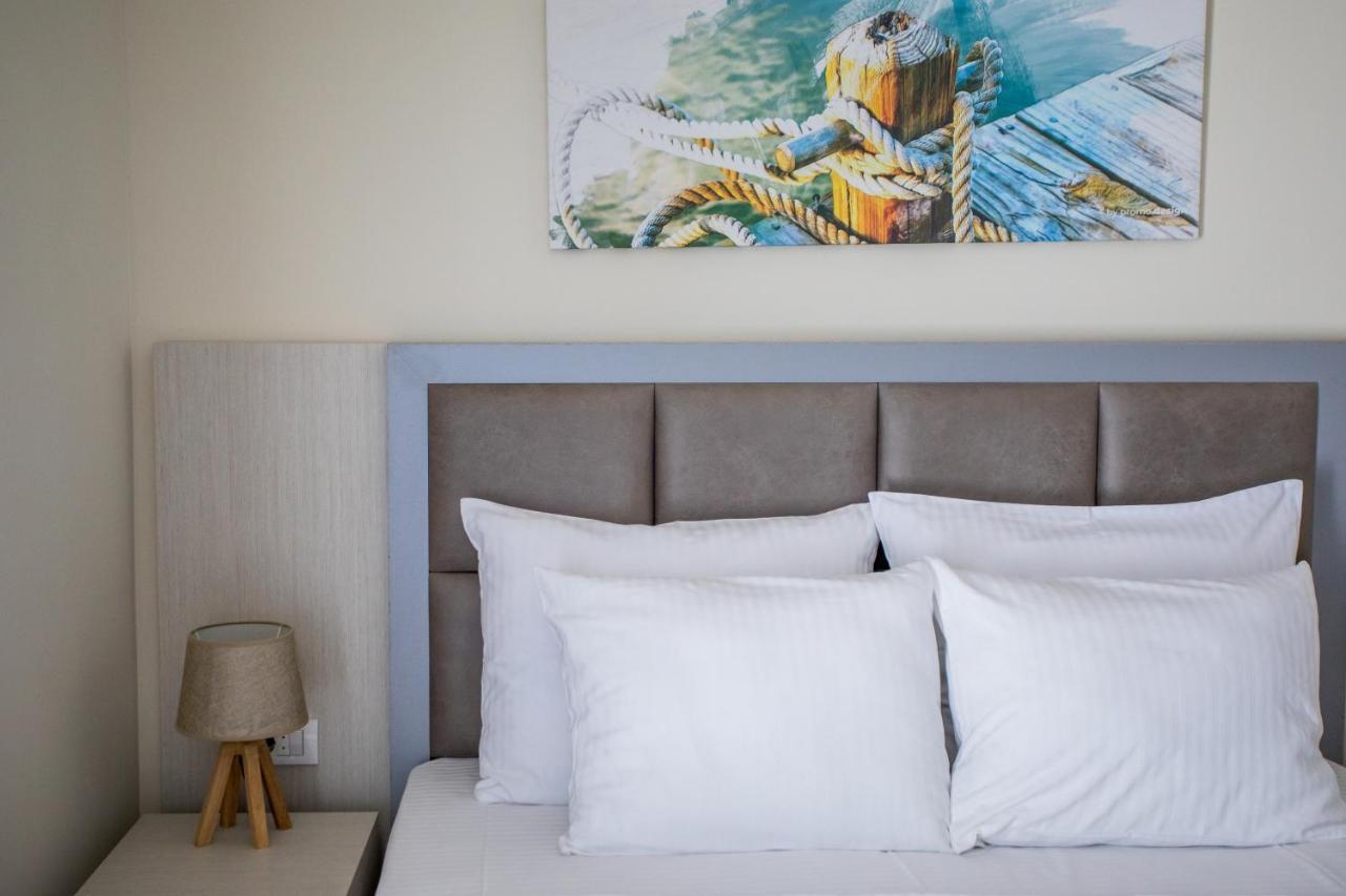 Hotel Olimpija Plus แฮร์เซ็ก-โนวี ภายนอก รูปภาพ